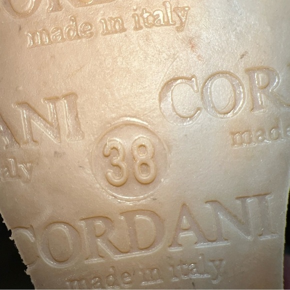 CORDANI Beige Suede Leather Heeled Platform Wedge Sandals 7.5 US - Picture 11 of 11